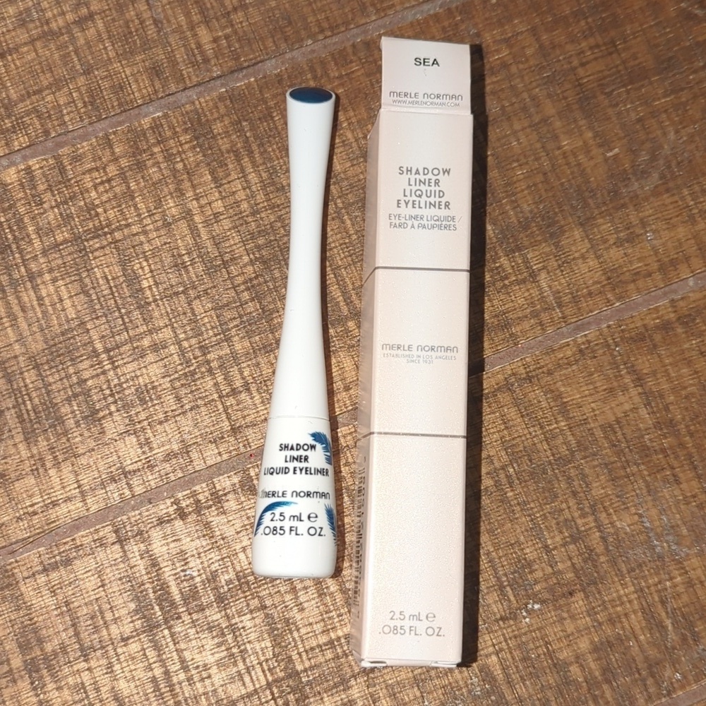 ❤️5/$25 🌟NWT Merle Norman Shadow Liner Liquid Eyeliner Sea